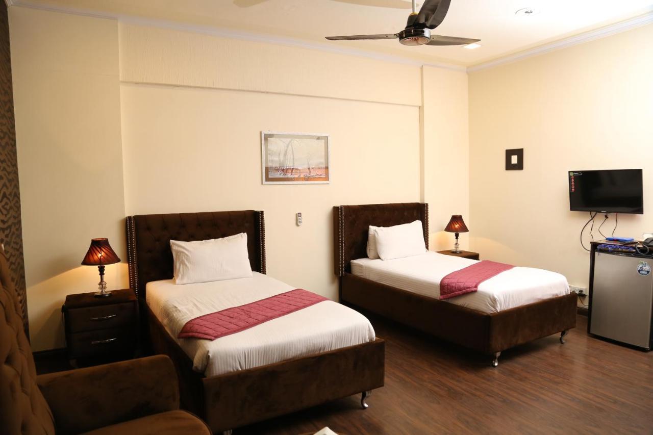 Westin Suites Lahore Exterior foto